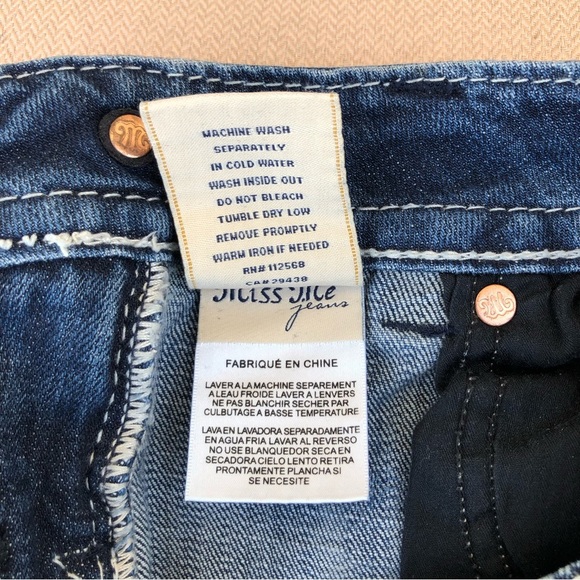 Miss Me Jeans Cotton Blend Blue Wash Distressed Embellished Cropped Jeans 26 - Picture 13 of 13